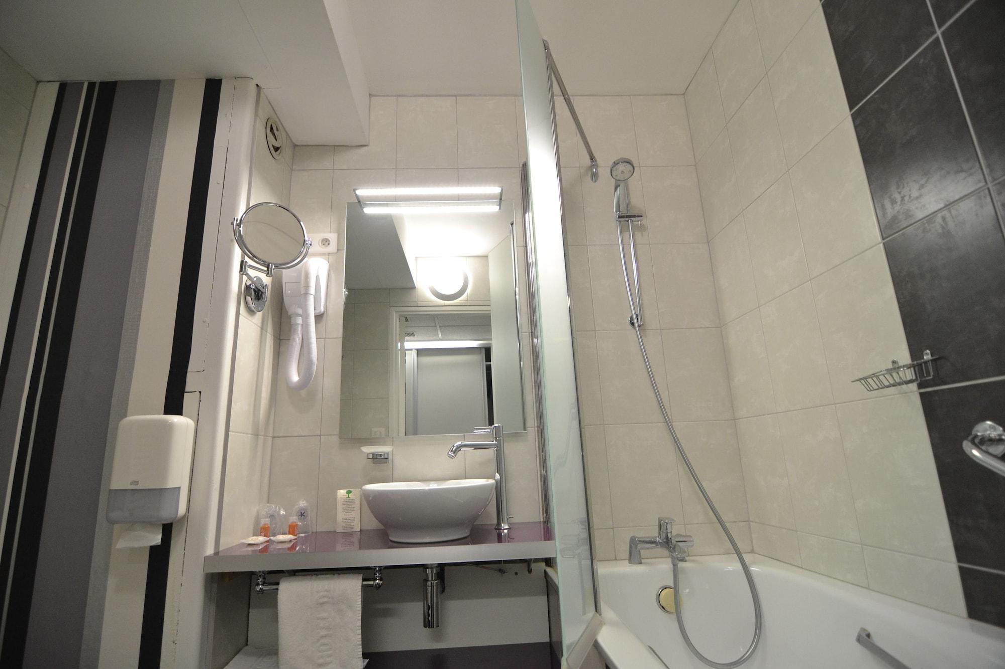 Brit Hotel Cahors - Le France מראה חיצוני תמונה