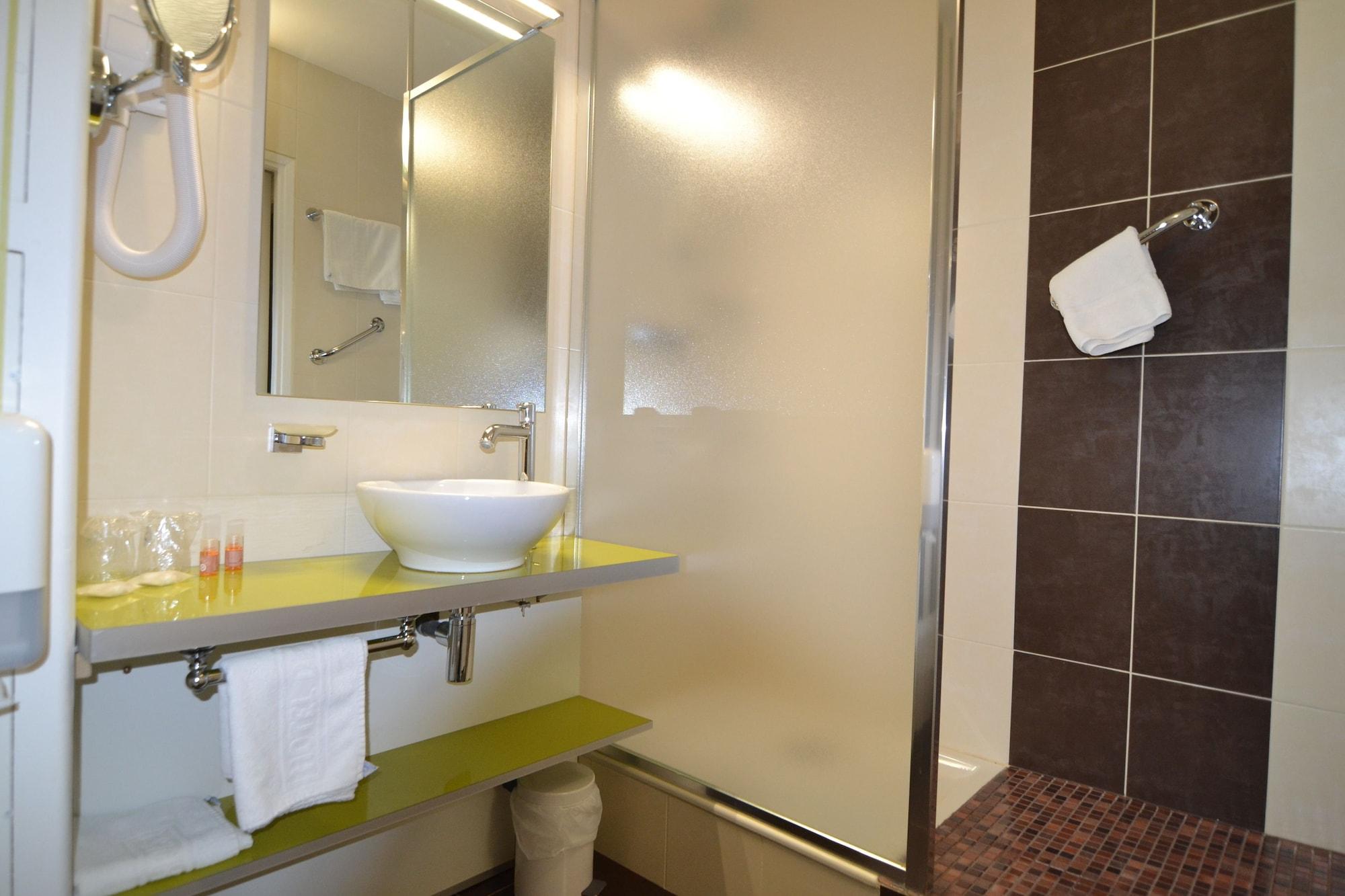 Brit Hotel Cahors - Le France מראה חיצוני תמונה