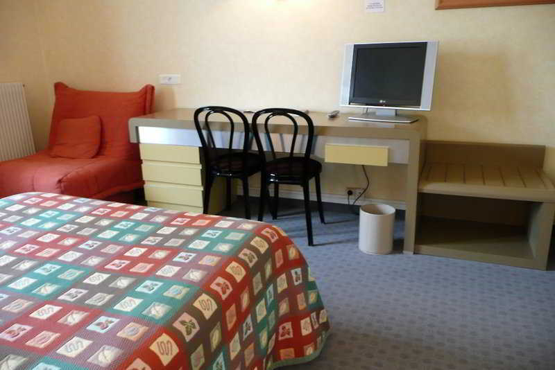 Brit Hotel Cahors - Le France מראה חיצוני תמונה