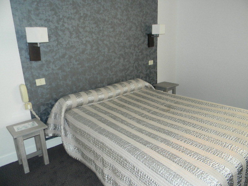 Brit Hotel Cahors - Le France מראה חיצוני תמונה