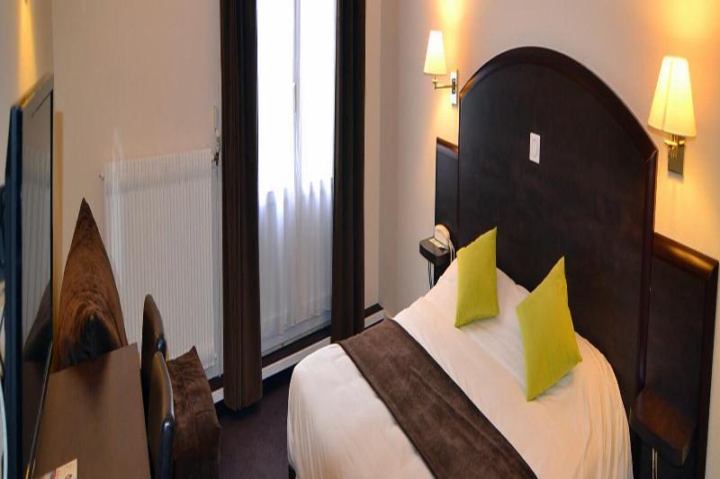 Brit Hotel Cahors - Le France מראה חיצוני תמונה