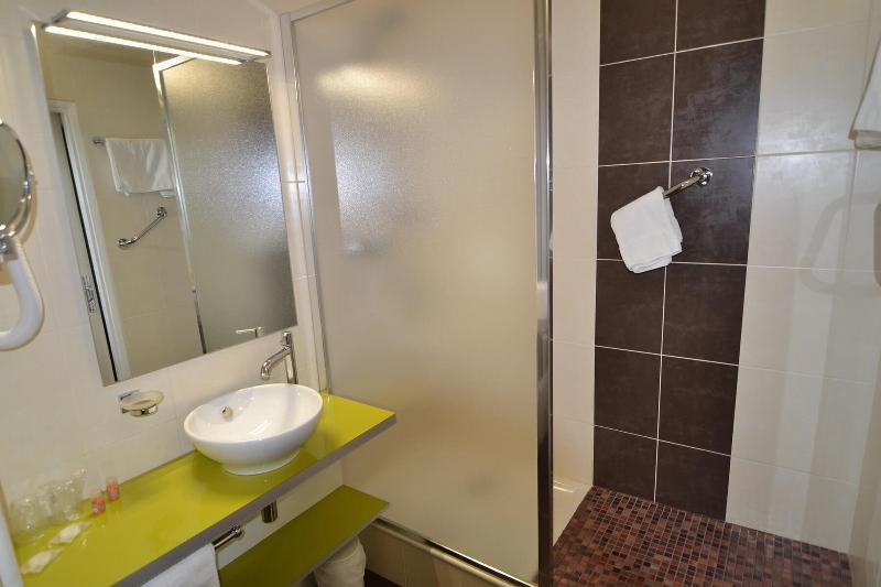Brit Hotel Cahors - Le France מראה חיצוני תמונה