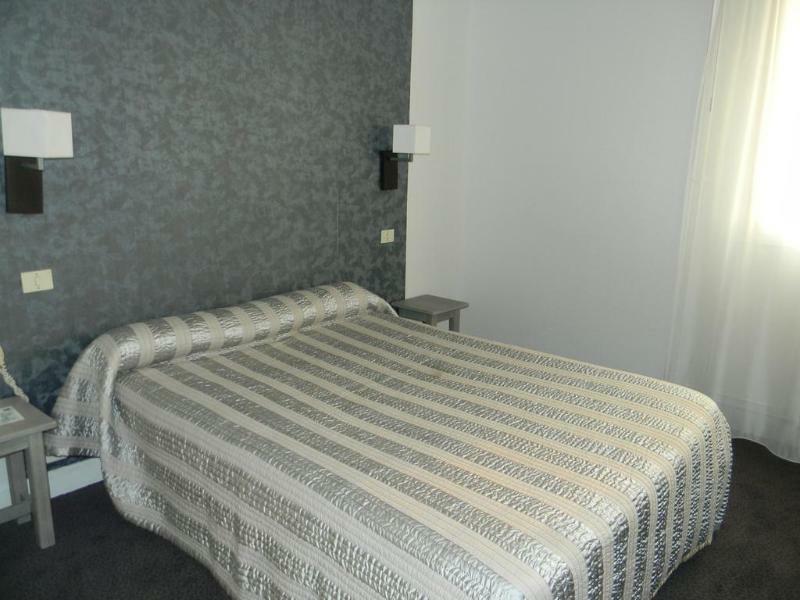 Brit Hotel Cahors - Le France מראה חיצוני תמונה